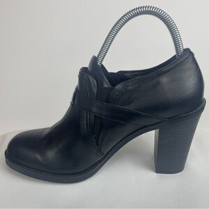 White Mountain Black Ankle Booties